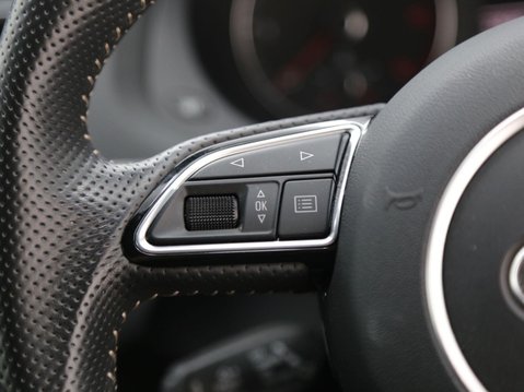 Audi Q3 2.0 TDI Black Edition quattro Euro 6 (s/s) 5dr 11