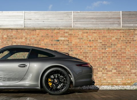 Porsche 911 (991) Carrera GTS 26