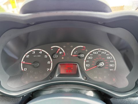 Ford Ka 1.2 Edge Euro 5 (s/s) 3dr 26