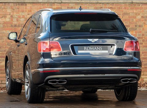 Bentley Bentayga V8 3
