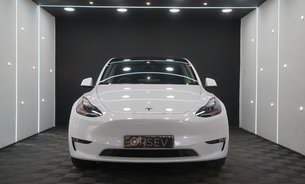 Tesla Model Y PERFORMANCE AWD GROK AI Assistant 21" Alloys Track Mode One Owner VAT Q 9