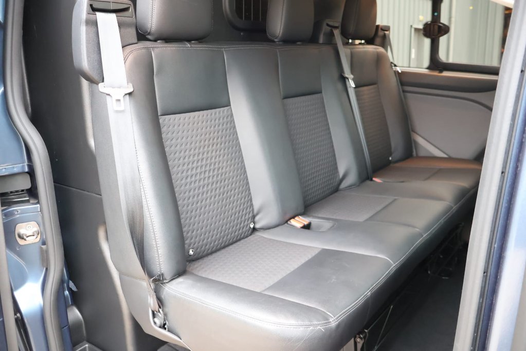 Ford Transit Custom 320 SPORT L1H1 DCIV DOUBLE CAB  Auto   PRICE MATCH OFFER  WAS 29950  18