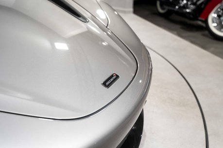 McLaren 720S V8 SSG. FULL MSH. CARBON PACK 1. CARBON INTERIOR. CERAMICS. LIFT. B & O. 34