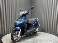 Piaggio Fly 2015 ONLY 8K RUNNING PROJECT SCOOTER SPARES OR REPAIR 125CC 6