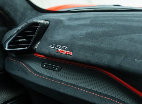 Ferrari 488 Pista 25