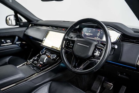 Land Rover Range Rover Sport 3.0 P400 MHEV Dynamic SE SUV 5dr Petrol Auto 4WD Euro 6 12