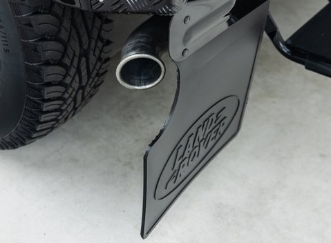 Land Rover Defender 90 XS 37