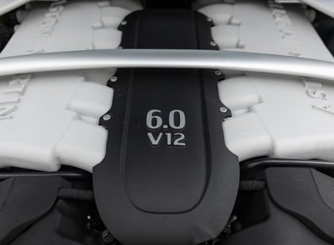 Aston Martin V12 Vantage S ROADSTER 63