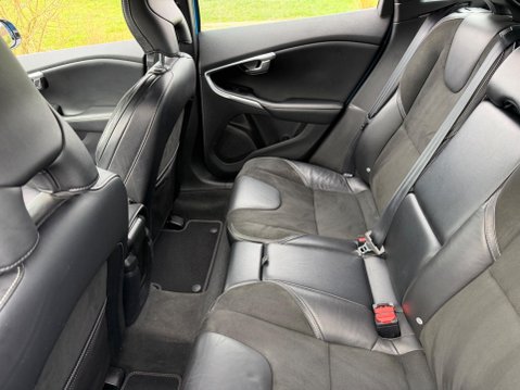 Volvo V40 2.0 D4 R-Design Euro 6 (s/s) 5dr 34