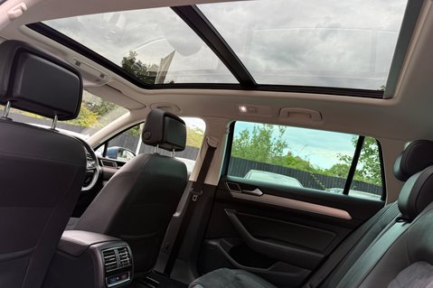 Volkswagen Passat GT TDI BMT ESTATE -£20 ROAD TAX - PAN ROOF -APPLE CARPLAY -DEMO+1 OWNER 29