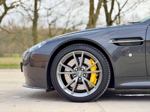 Aston Martin Vantage 4.7 Vantage V8 Auto 3dr 24