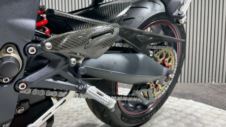 Triumph Street Triple R 2013 ONLY 21K QUICK SHIFTER, LOADS OF EXTRAS, LONG MOT 16