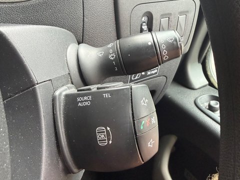 Renault Master 17 seater minibus 11