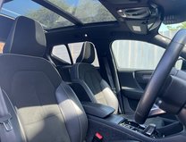 Volvo XC40 1.5 T3 R-Design SUV 5dr Petrol Auto Euro 6 (s/s) (163 ps) 12