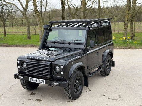 Land Rover Defender 2.2 Defender 90 XS Hard Top TD 4WD 42