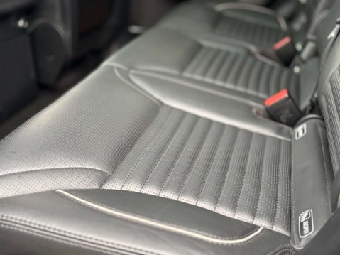 Land Rover Discovery 3.0 Discovery HSE SDV6 Auto 4WD 5dr 74