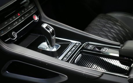 Jaguar F-Pace SVR AWD - Stunning Example with Sliding Panoramic Roof 20