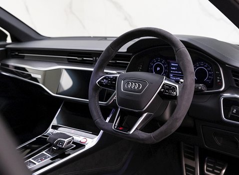 Audi RS6 Avant Carbon Black 9