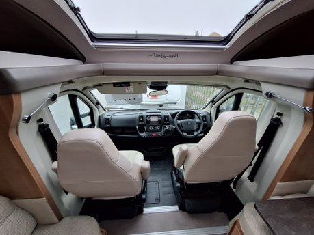 Bailey Autograph 74-4 2021 4