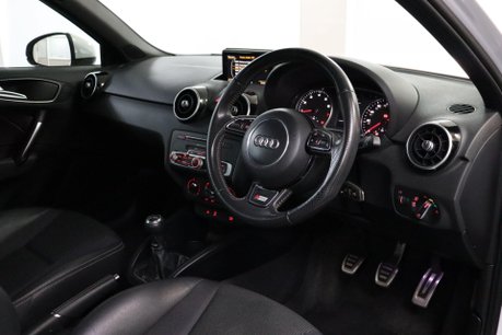 Audi A1 TFSI S LINE 5