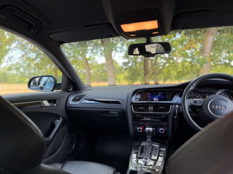Audi RS4 4.2 RS 4 FSI Quattro Auto 4WD 5dr 4