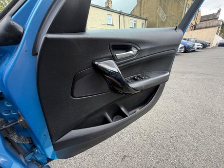BMW 1 Series 118I SPORT 21