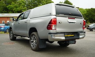 Toyota Hilux INVINCIBLE 4WD D-4D DCB FSH Fresh MOT Recent New Rear Tyres Tow Bar 1 Owner 11