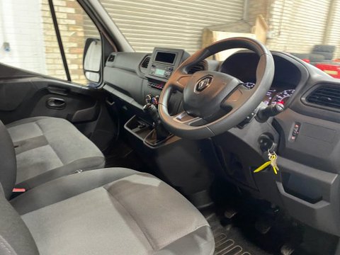 Renault Master LL35 BUSINESS DCI L0-LOADER LUTON 10