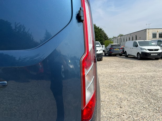 Ford Transit Custom SWB L1H1 (SOLD) Low Roof Limited 280 Air Con Alloys Sensors EURO 6 NO VAT 24