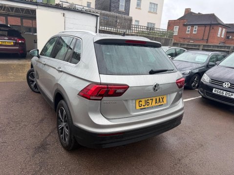 Volkswagen Tiguan 2.0 TDI SE Navigation DSG 4Motion Euro 6 (s/s) 5dr 21