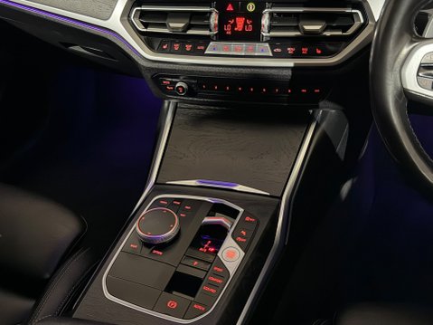 BMW 3 Series 330I M SPORT 15