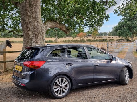 Kia Ceed CRDI 4 TECH ECODYNAMICS 4