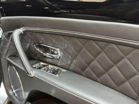 Bentley Flying Spur 4.0 V8 S Saloon 4dr Petrol Auto 4WD Euro 6 (528 ps) 38