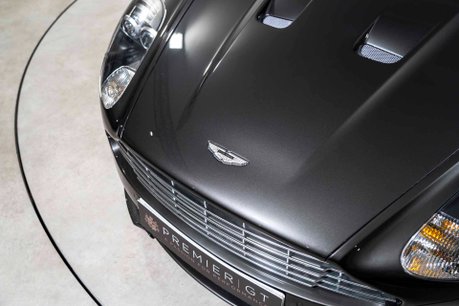 Aston Martin DBS V12 VOLANTE. FULL ASH. CARBON EXT. CERAMIC BRAKES. BANG & OLUFSEN. 40