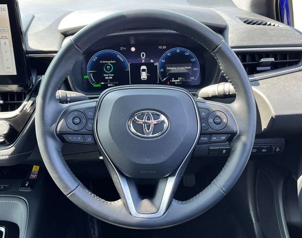 Toyota Corolla 1.8 Corolla Design HEV CVT 5dr 20