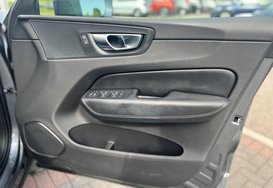 Volvo XC60 D4 MOMENTUM AWD AUTO 21