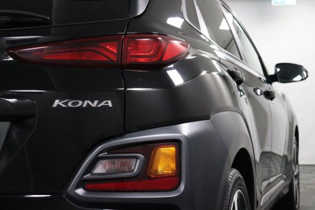 Hyundai KONA PREMIUM 23