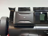 Land Rover Defender 2.0 SD4 S SUV 5dr Diesel Auto 4WD Euro 6 (s/s) (240 ps) 61