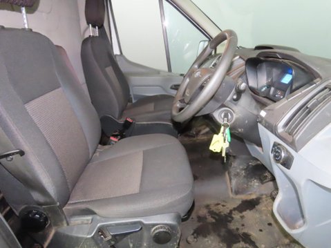 Ford Transit 2.0 350 EcoBlue FWD L2 H3 Euro 6 5dr 7