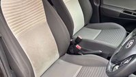 Toyota Yaris 1.5 VVT-h Icon Tech Hatchback 5dr Petrol Hybrid E-CVT Euro 6 (s/s) (100 ps) 23