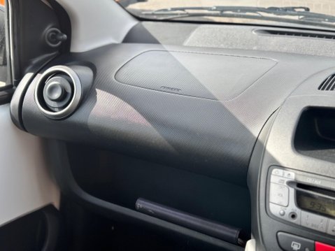 Citroen C1 1.0i VT Euro 5 3dr 14