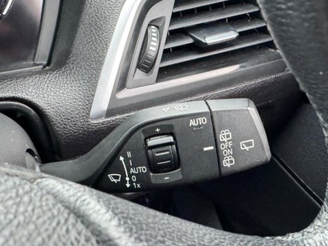 BMW 1 Series 2.0 118d Sport Euro 6 (s/s) 5dr 37