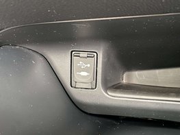 Toyota C-HR 1.8 C-HR Icon HEV CVT 5dr 41