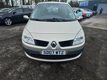 Renault Scenic DYNAMIQUE VVT 5STR 1