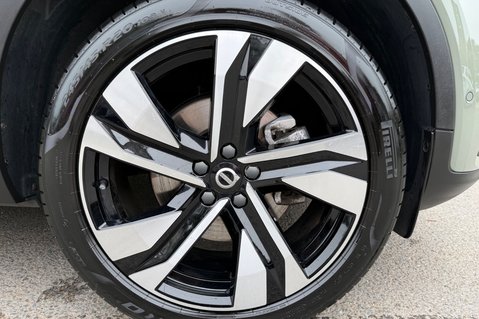 Volvo XC40 B3 ULTRA 64