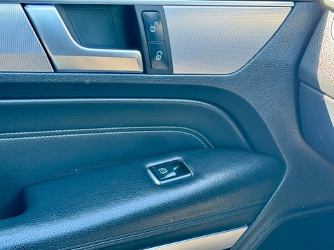 Mercedes-Benz E Class E220 BLUETEC AMG LINE 49