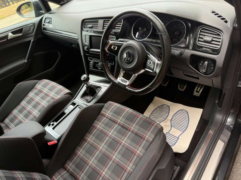 Volkswagen Golf 2.0 Golf GTi Performance 3dr 7