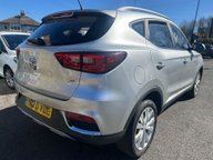 MG ZS EXCITE 8