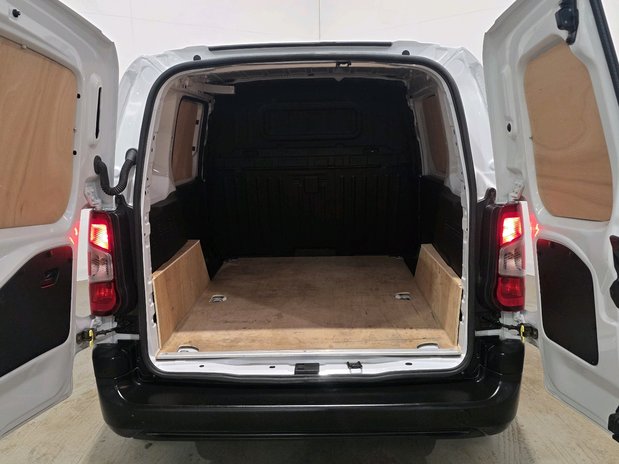 Citroen Berlingo BERLINGO M DIESEL1.5 Blue HDi 650Kg Enterprise 100ps 8