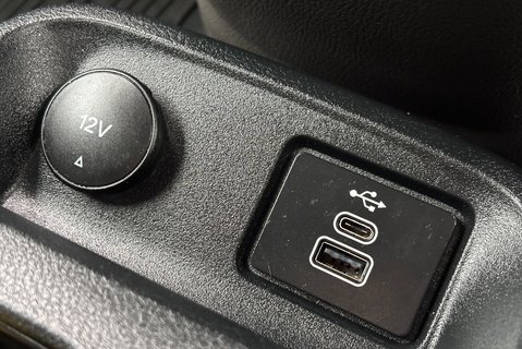 Ford Transit Connect 250 Active L1 100 ps Panel Van - Sat Nav / Climate Control 27